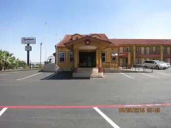 Taylor Village Inn 9